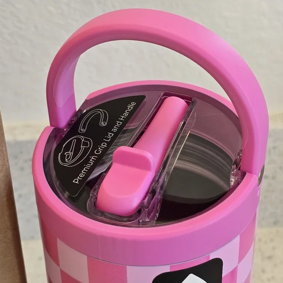 Bubblegum Checkers - Picture 4 of 14